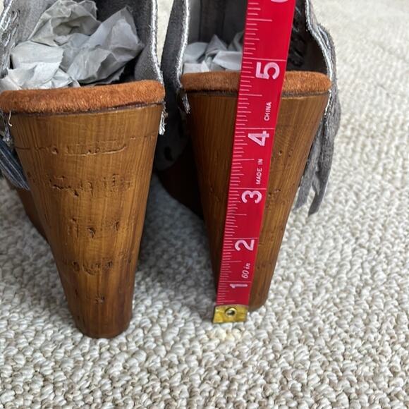 Sbicca Vintage Collection Wedge Platform Peep toe Suede Fringe Women’s size 8 M - Picture 14 of 15